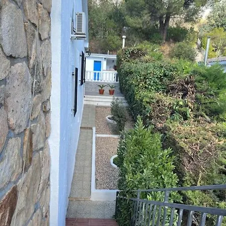 Amaris A Hora De Madrid Villa