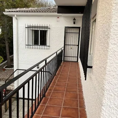 Villa Amaris A Hora De Madrid