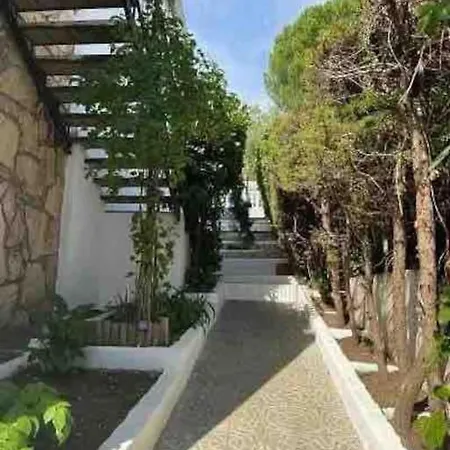 Villa Amaris A Hora De Madrid *